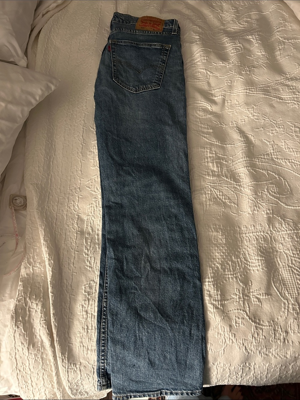 Levi's Classic Medium Wash Straight-Leg Jeans
